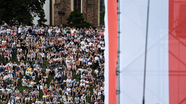 120 tysięcy osób oglądało Wielką Defiladę Niepodległości